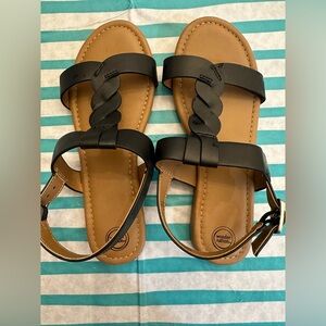 Girls Wonder Nation size 3 Black Braided T-Strap Sandals
